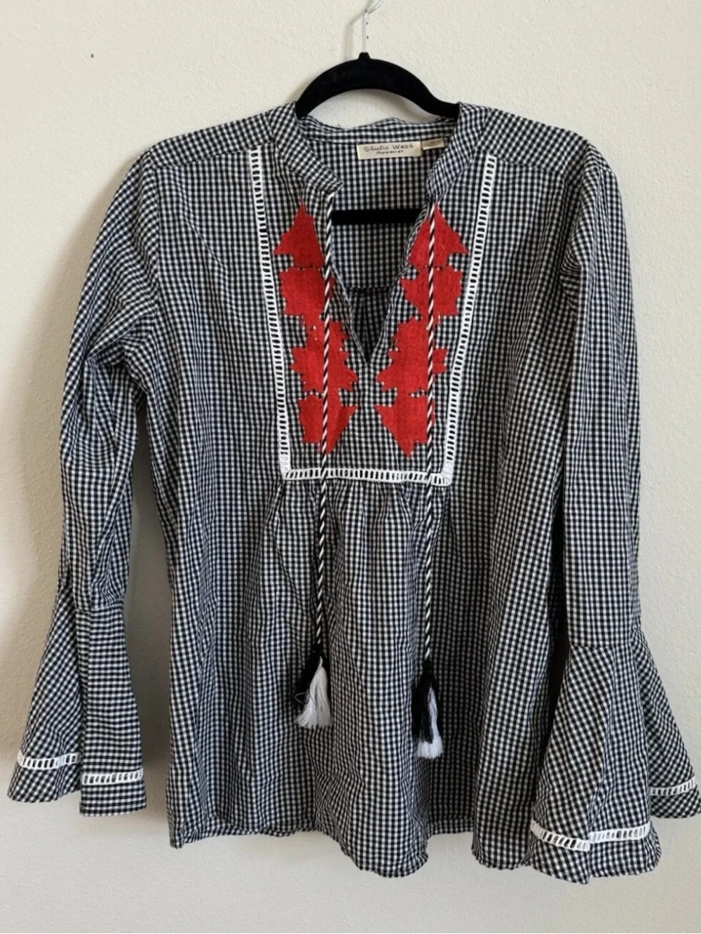 Studio West Apparel Gingham Red Embroidered Boho Long Flutter Sleeve Top M